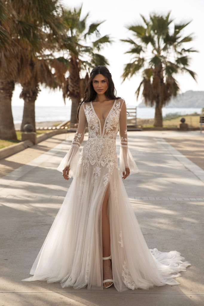 Tyson Pronovias 2021 robe de mariée bohème champêtre manches tulle dentelle perles sirène fendue Muses